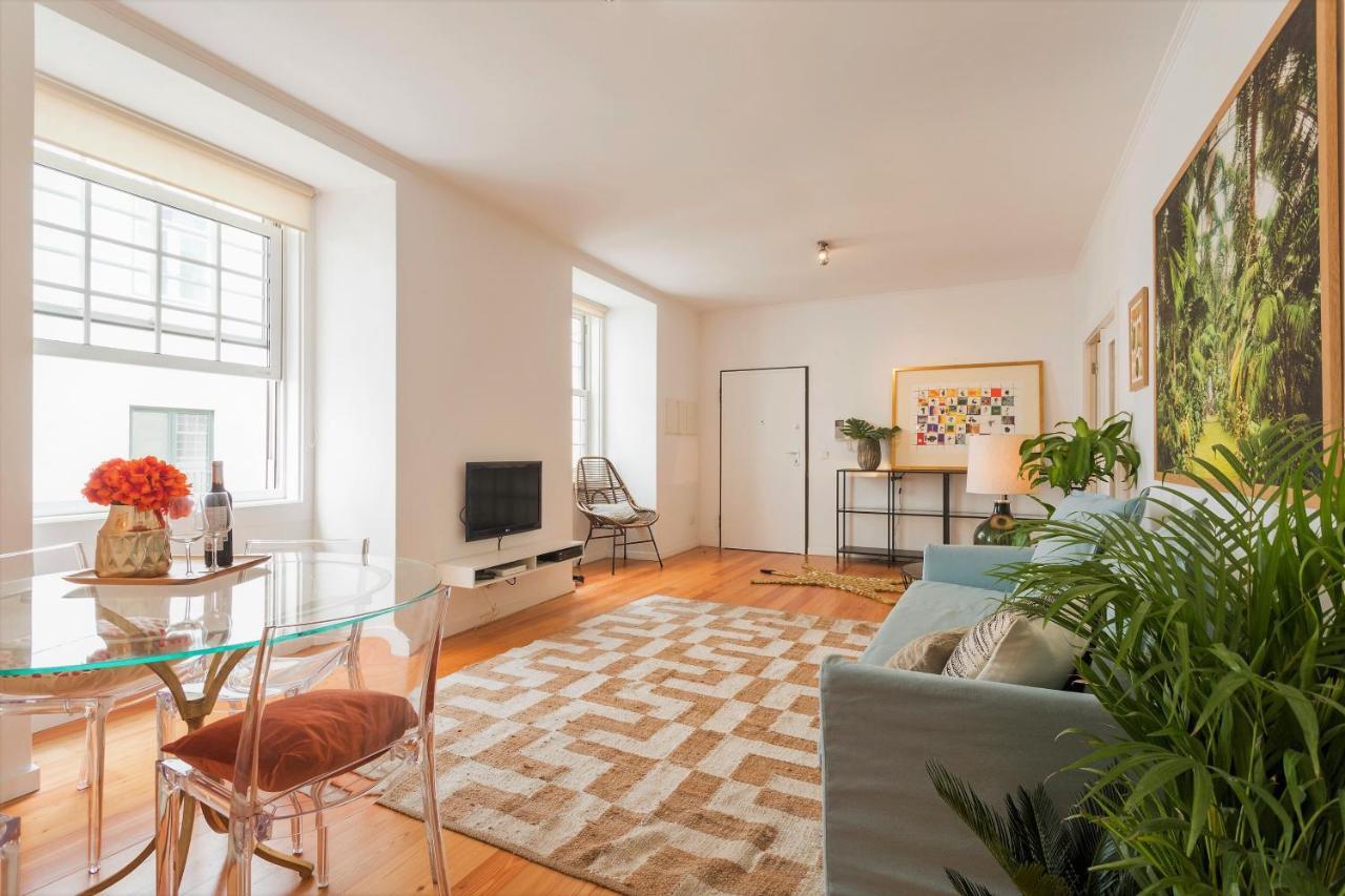 Downtown - Chiado & Me Apartment ลิสบอน ภายนอก รูปภาพ
